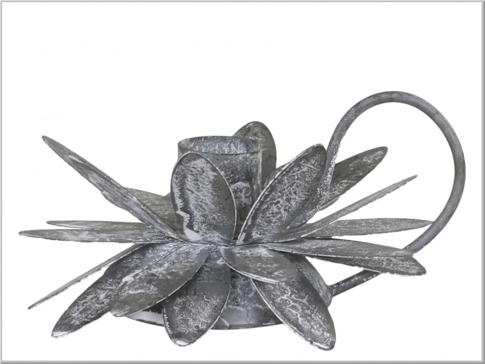 Preview: Kammerleuchter Blume Zink Ø12cm Preview: Kammerleuchter Blume Zink Ø12cm