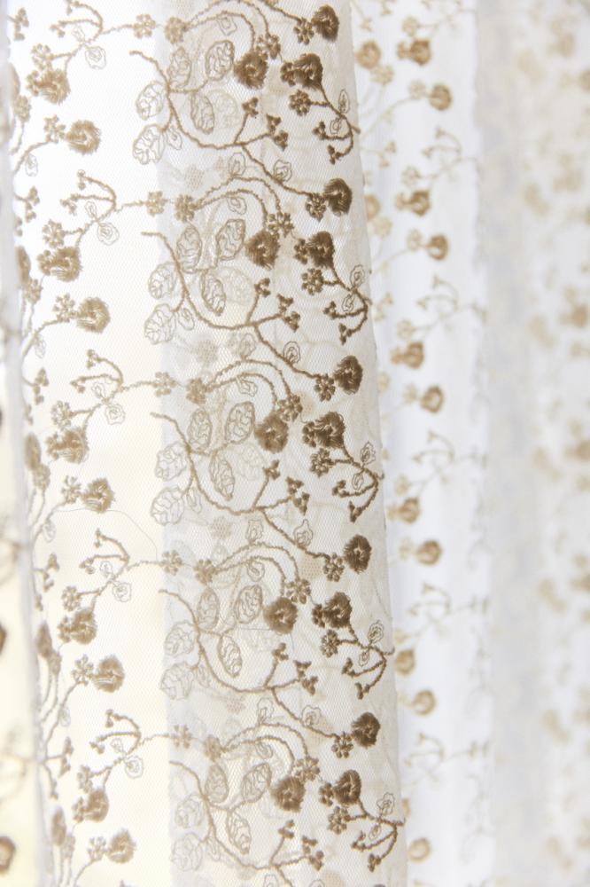 Preview: Femme Facon Vorhang Creme bestickt 140x220cm Preview: Femme Facon Vorhang Creme bestickt 140x220cm