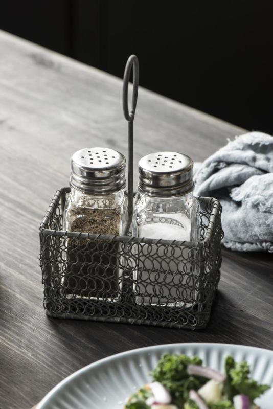 Salz/Pfefferhalter Korb mit Griff h17cm Salz/Pfefferhalter Korb mit Griff h17cm