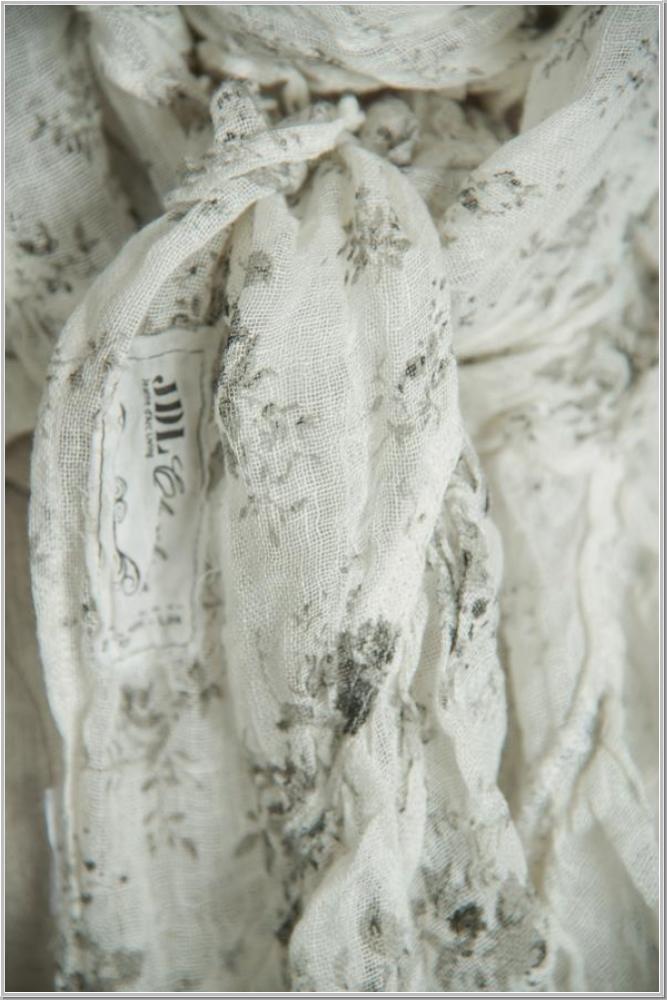 Scarf Cream Flower