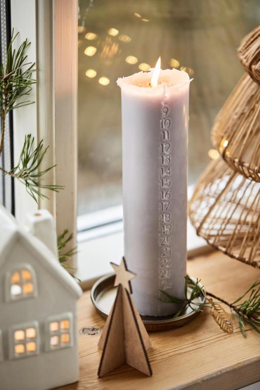 Adventskerze Weihnachtskerze m. geprägten Zahlen H30cm