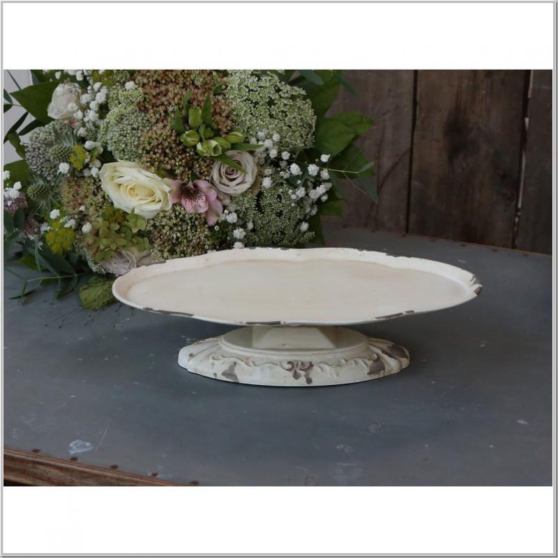 Nostalgia cake stand metal cream 33x18cm