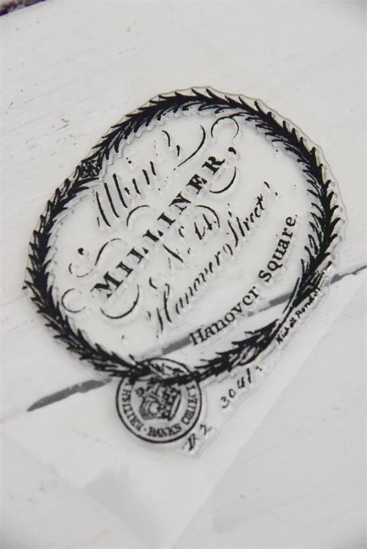 Jeanne d'Arc Living Stempel Text milliner 12x11cm