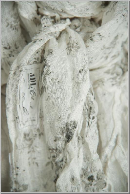 Scarf Cream Flower
